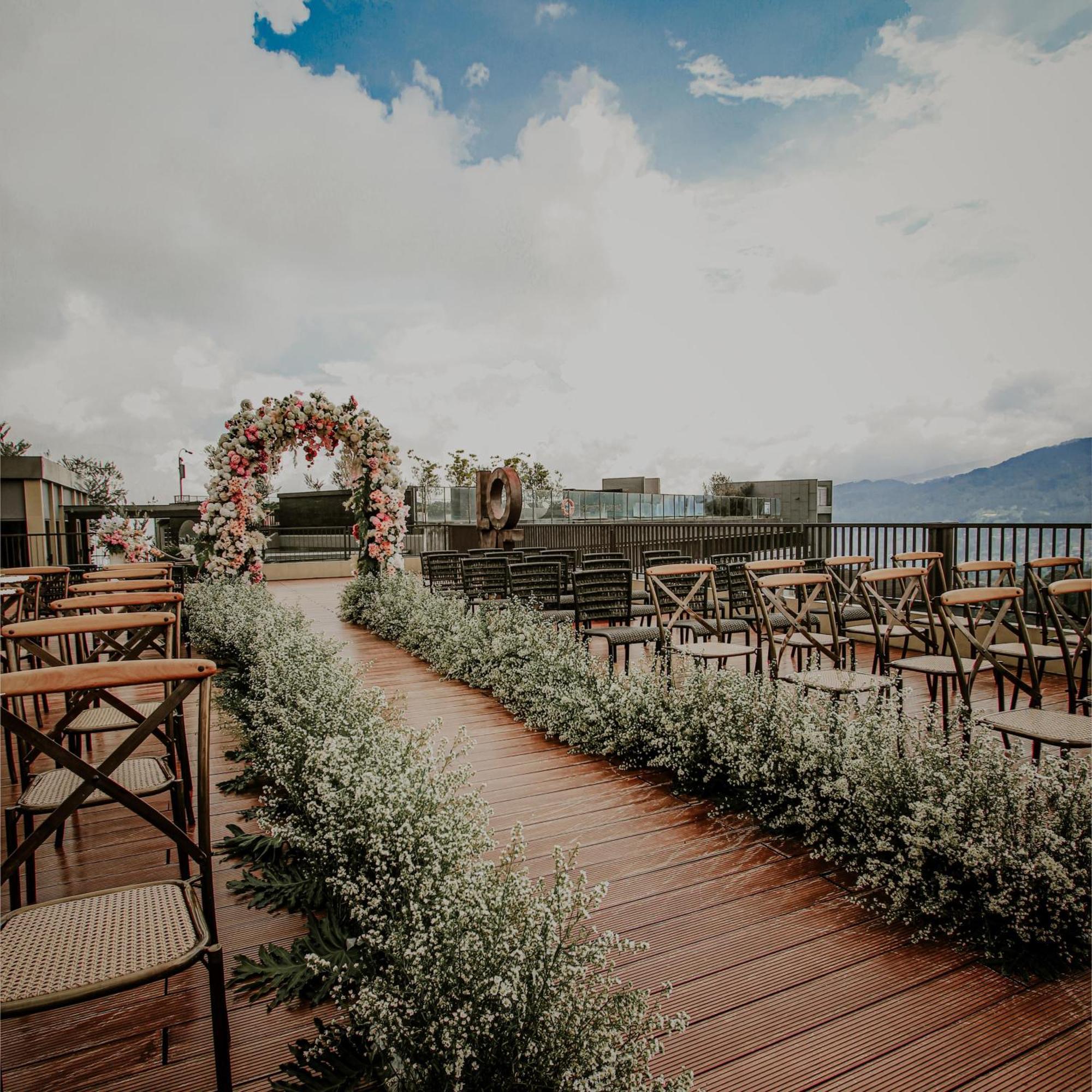 The Botanica Sanctuary Hotel Пунсак Екстериор снимка The venue of the wedding